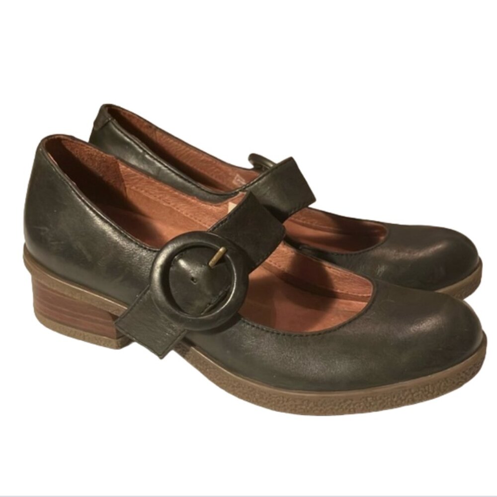Dansko Brandy Mary Jane waterproof burnished black leather shoes EUC size 36